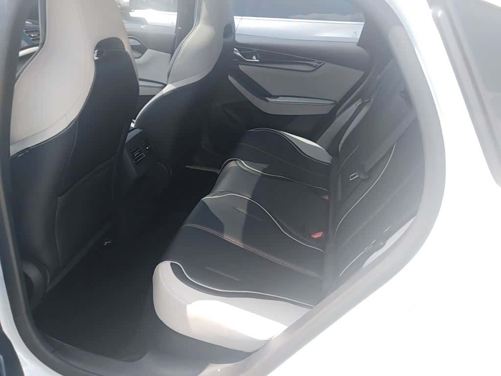 BYD Qin, 2022 17