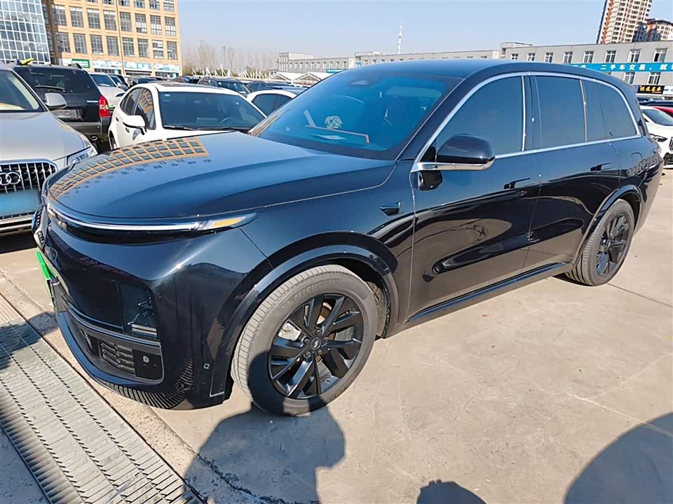 Li Auto Ideal L8