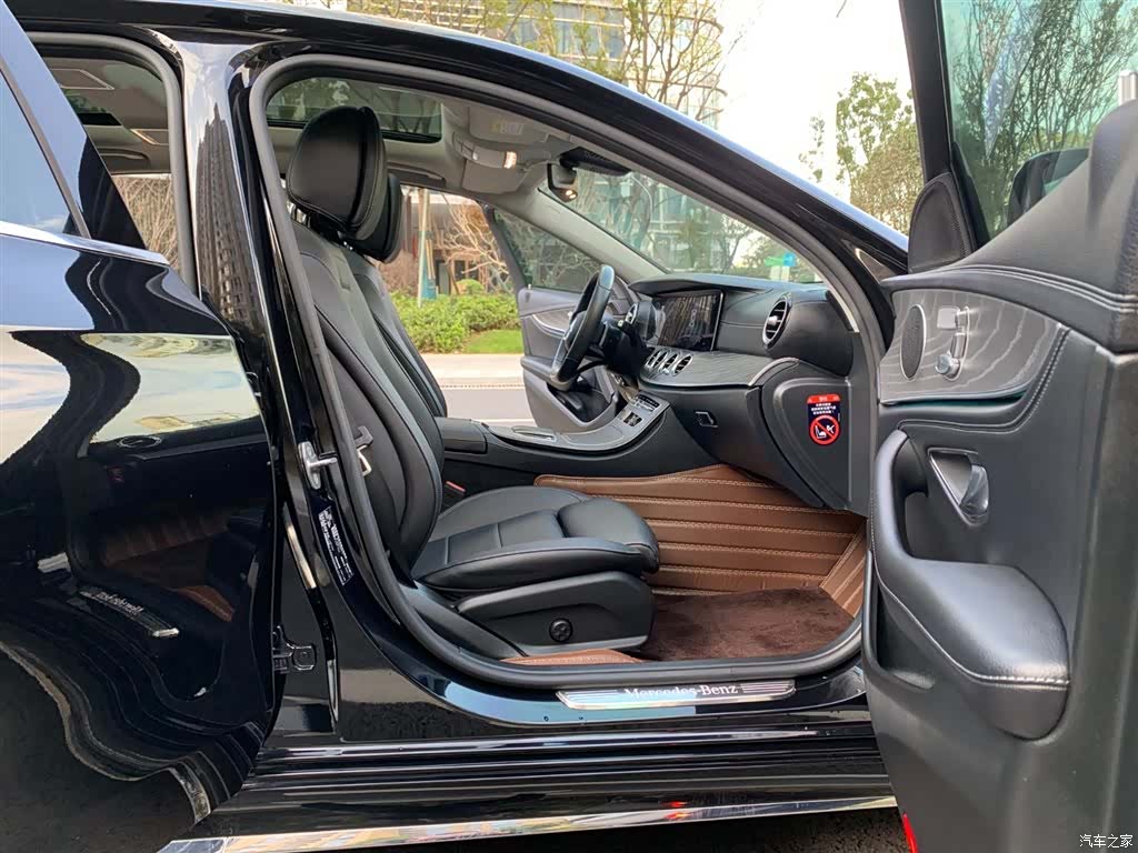 Mercedes-Benz E-Class, 2022 10