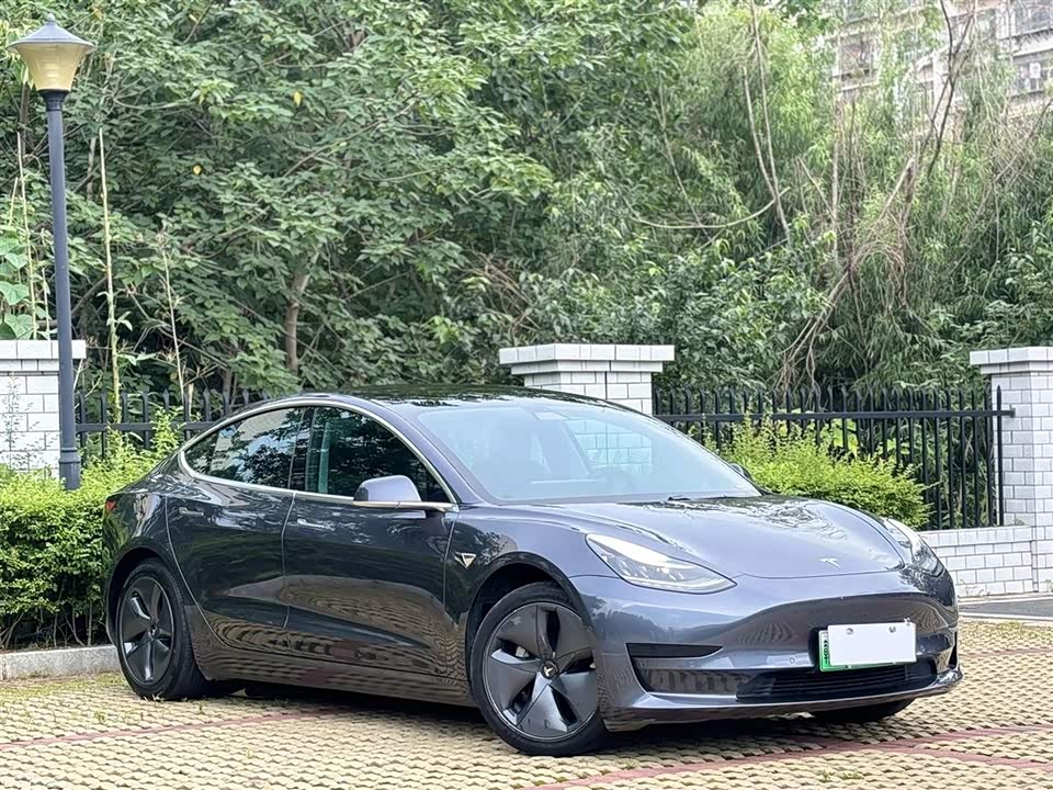 Tesla Model 3 Tesla Model 3