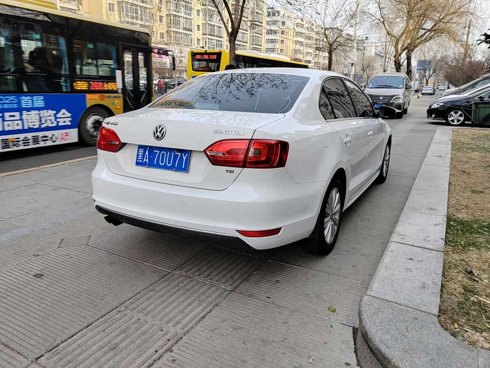 Volkswagen Sagitar
