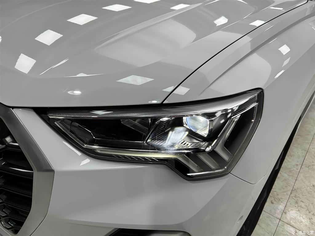 Audi Q3, 2023 18