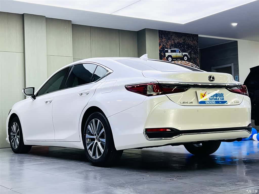 Lexus ES, 2020 6