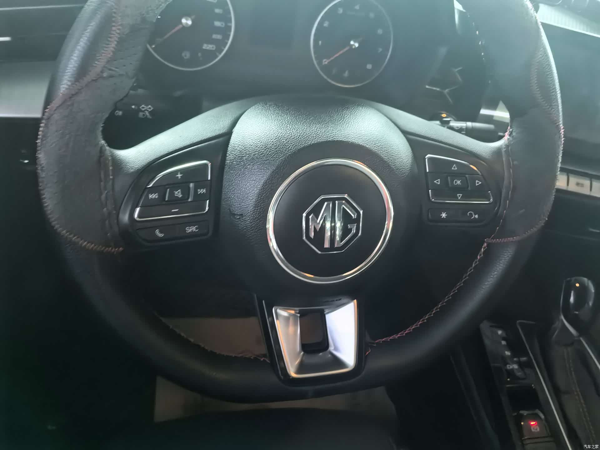 MG MG5, 2021 15