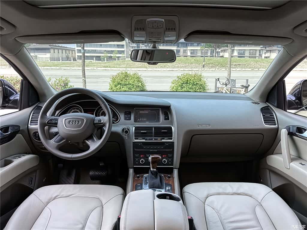 Audi Q7, 2009 13