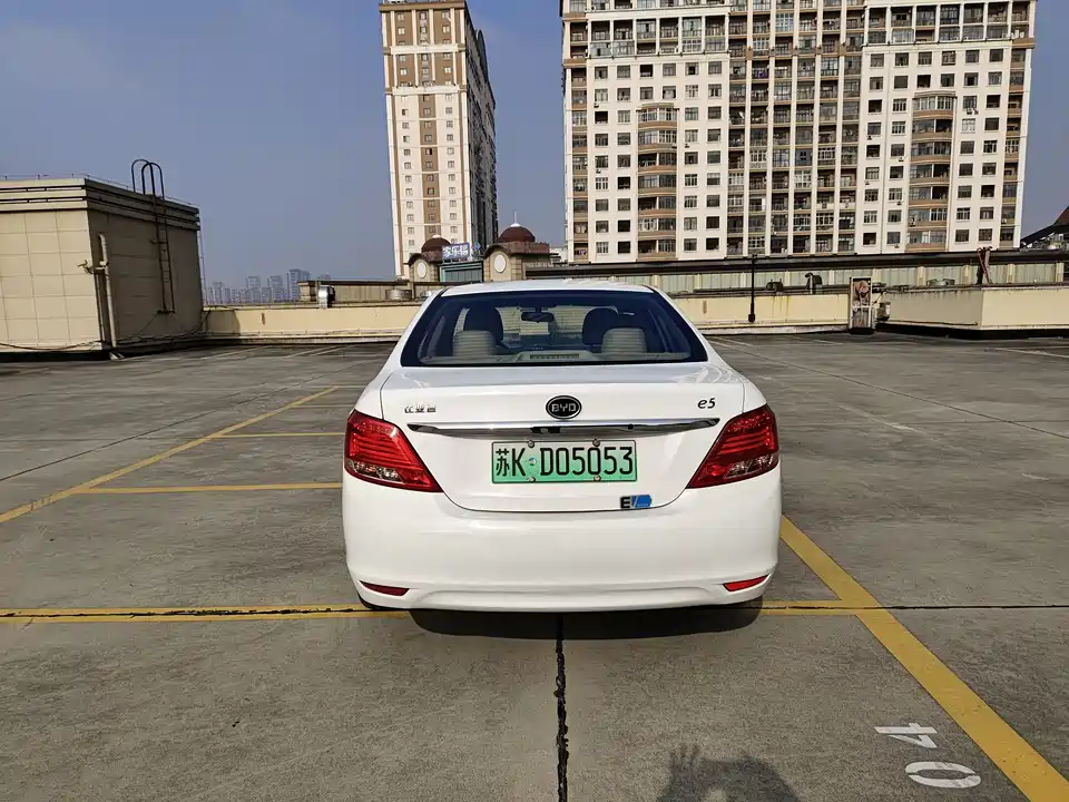 BYD e5 BYD e5