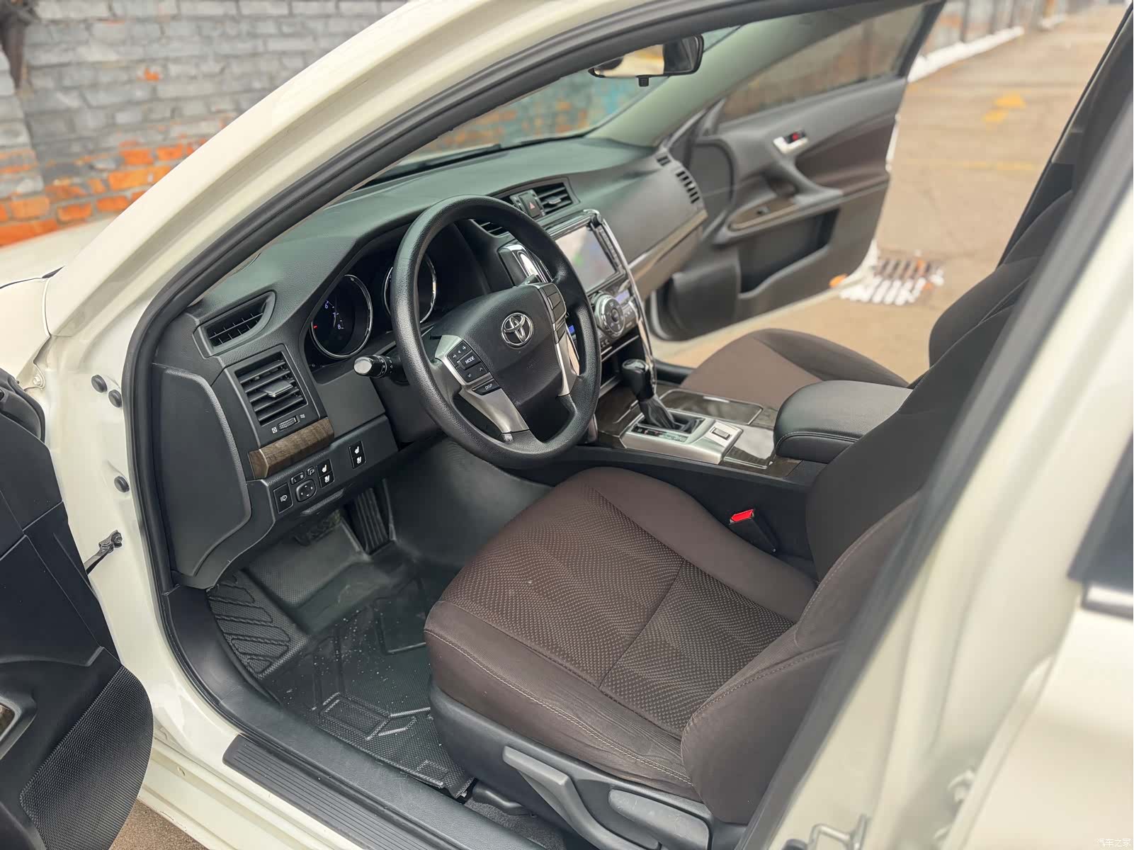 Toyota 2.5S, 2016 4