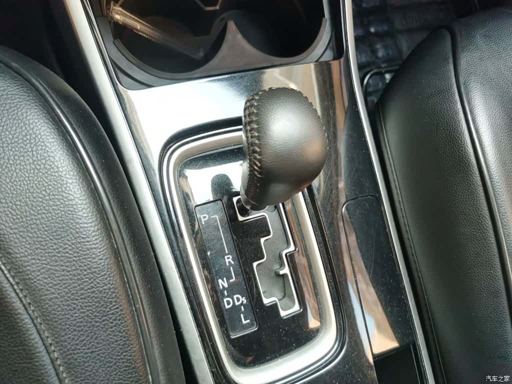 Mitsubishi Outlander, 2017 11