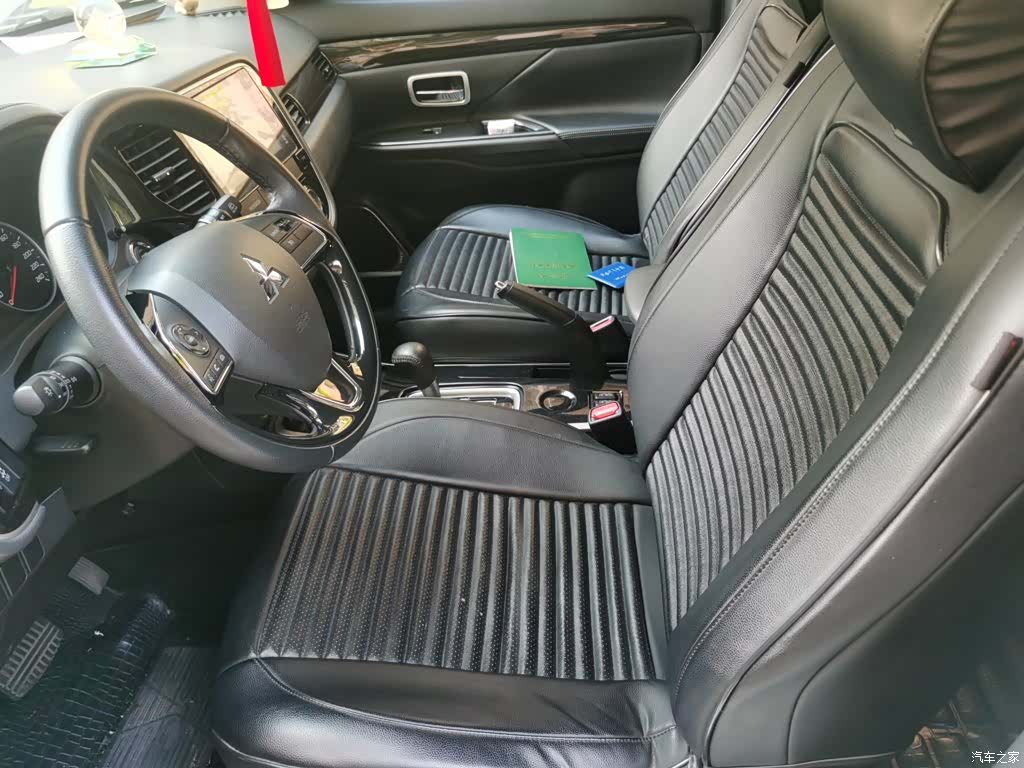 Mitsubishi Outlander, 2017 12