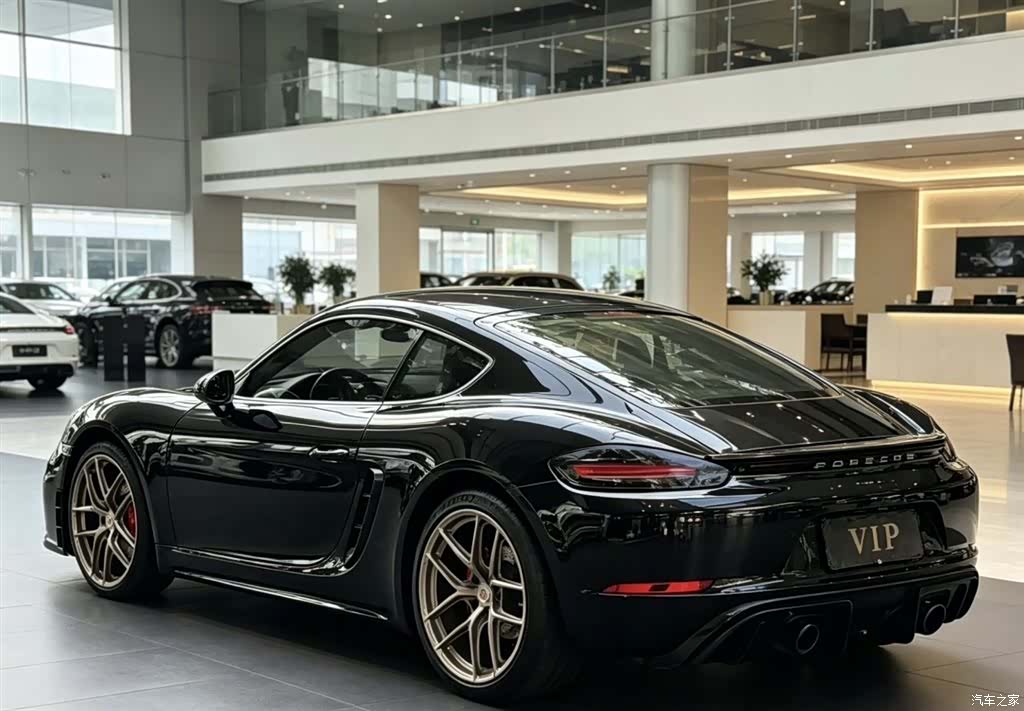 Porsche Cayman, 2020 8