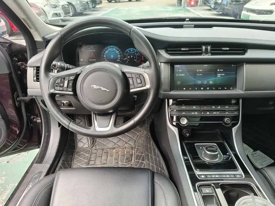 Jaguar XFL Jaguar XFL