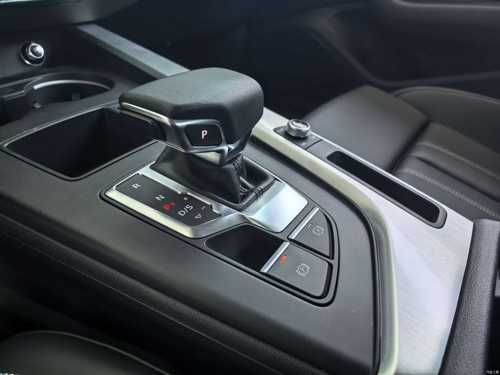 Audi A4L, 2024 9