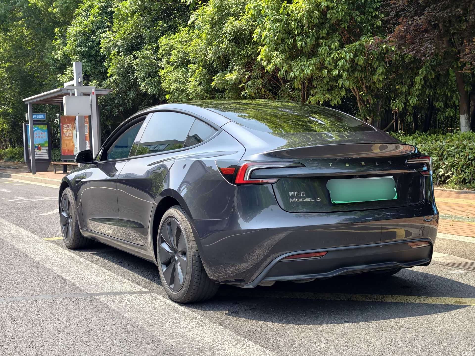 Tesla Model 3, 2025 все фото