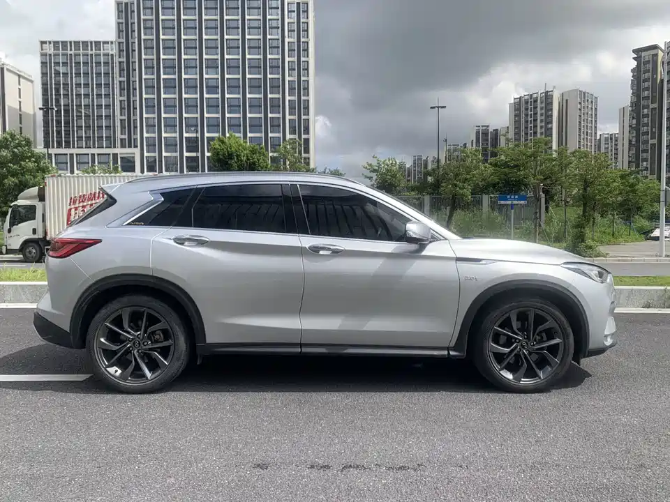 Infiniti QX50