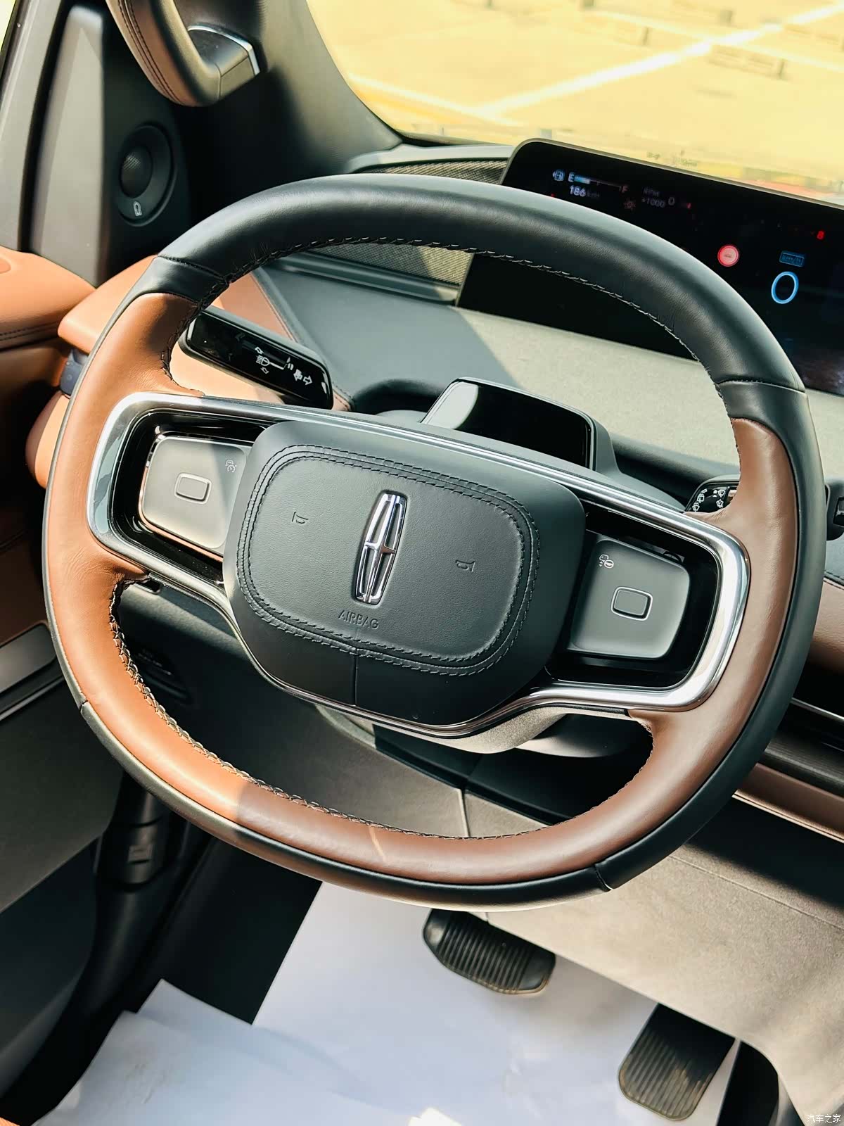 Lincoln Navigator, 2025 22