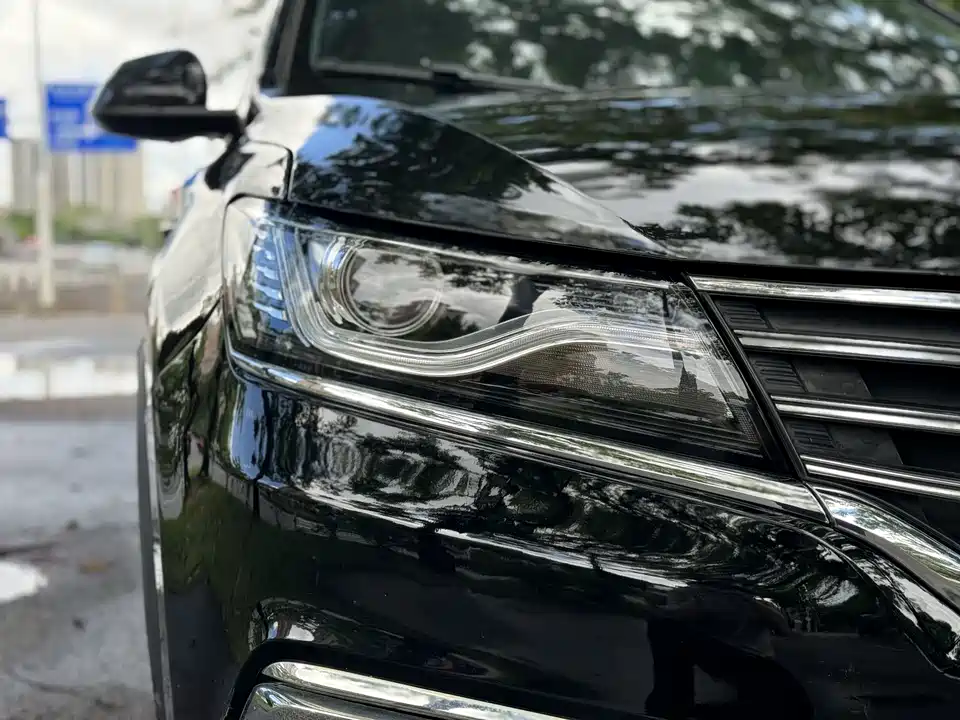 Roewe RX5 Roewe RX5