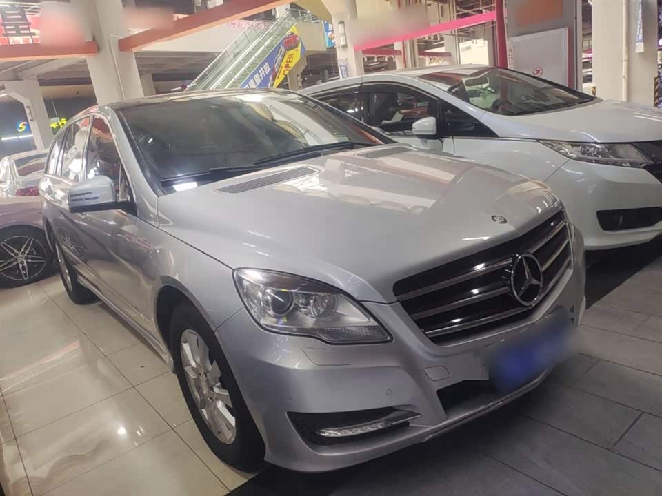 Mercedes-Benz R-class