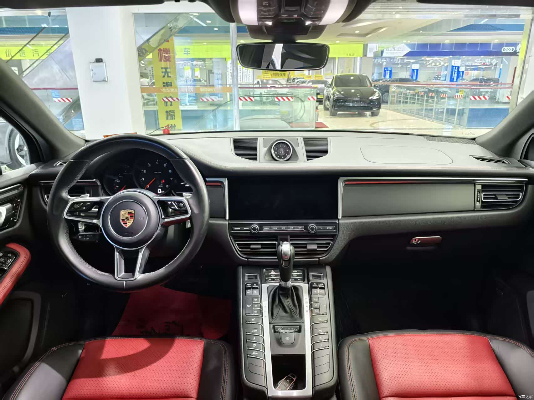 Porsche Macan, 2021 8