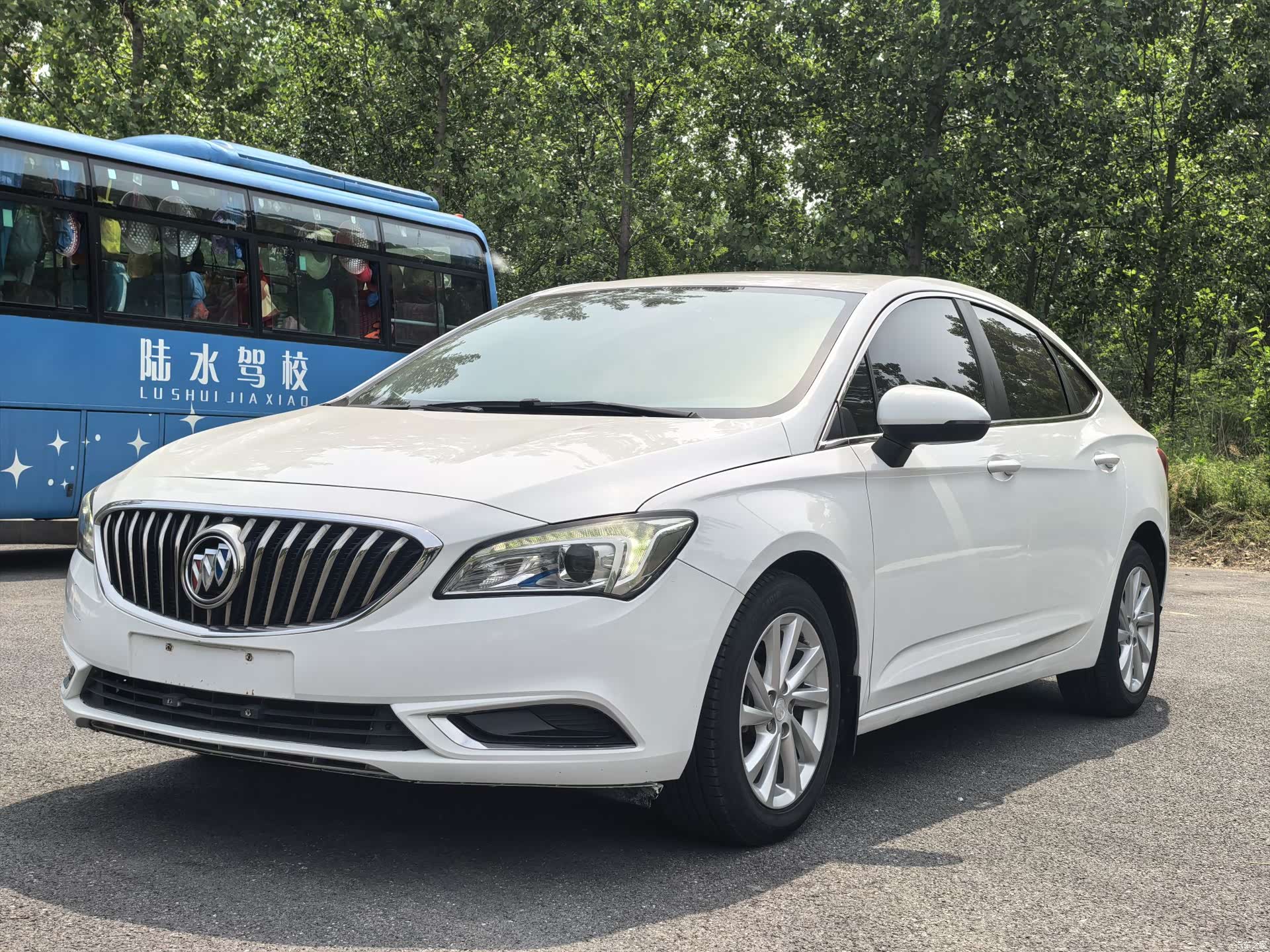 Buick Verano, 2017 3