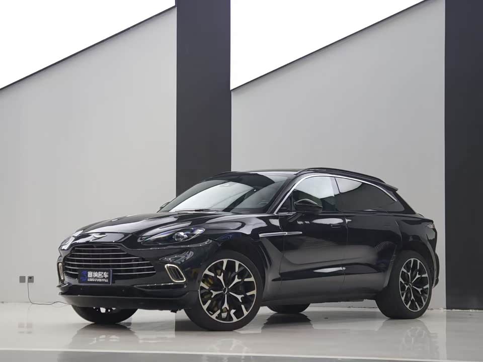Aston Martin DBX Aston Martin DBX