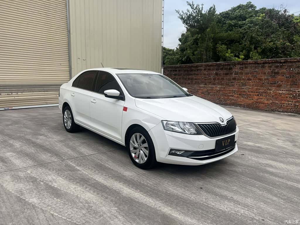 Skoda Rapid, 2018 3