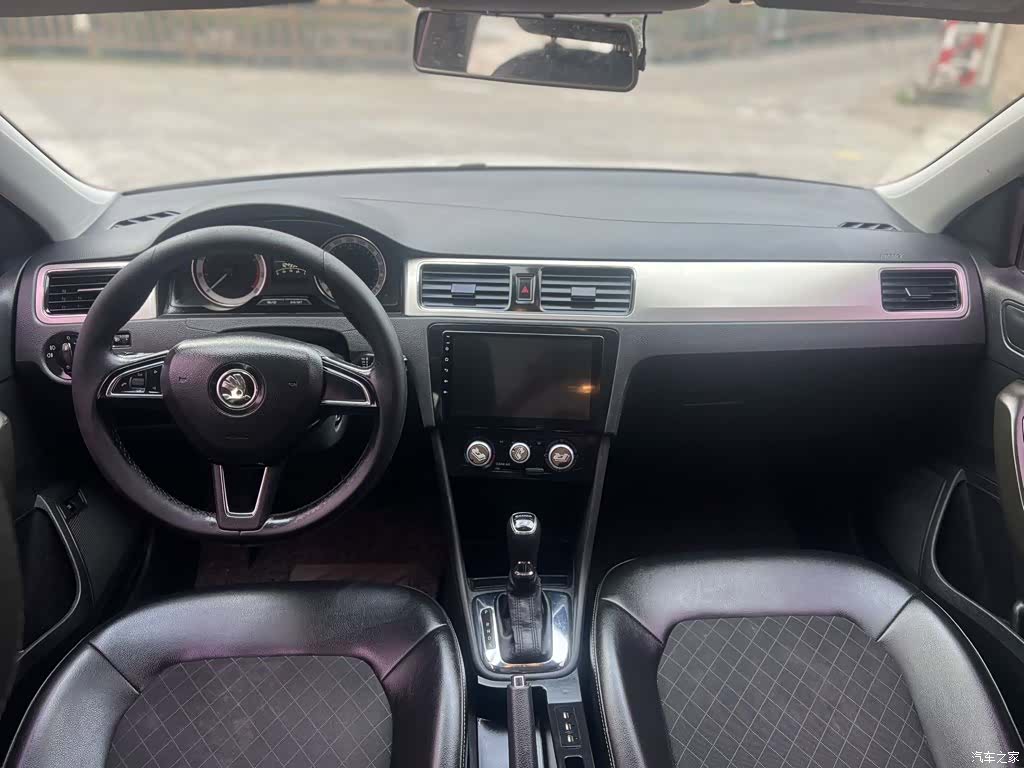 Skoda Rapid, 2018 7