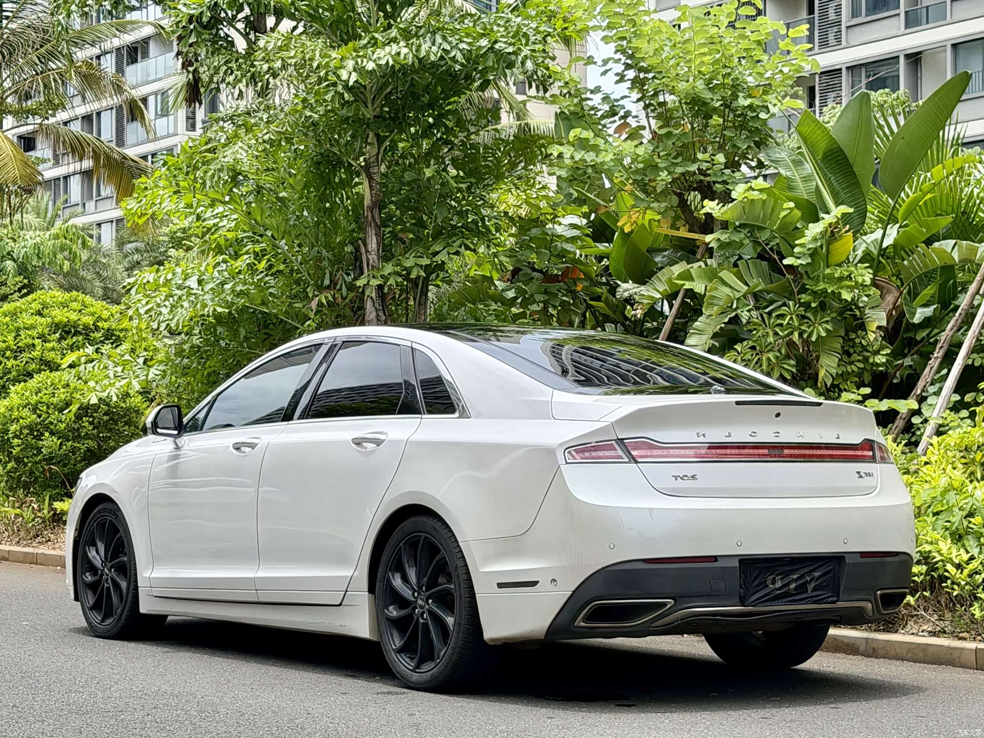 Lincoln MKZ, 2020 16