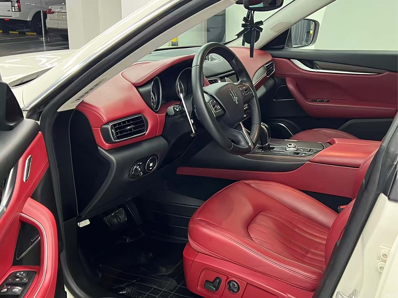 Maserati Levante, 2016 8