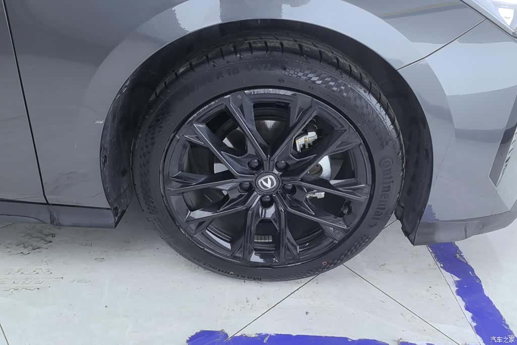 Changan UNI-V, 2024 6