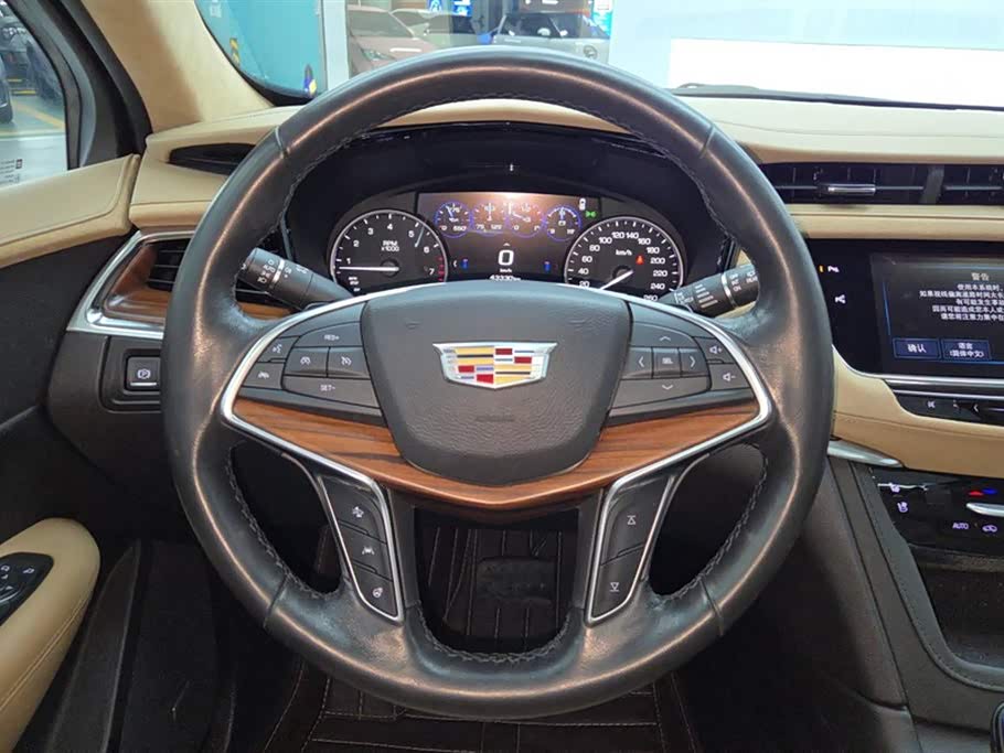 Cadillac XT5