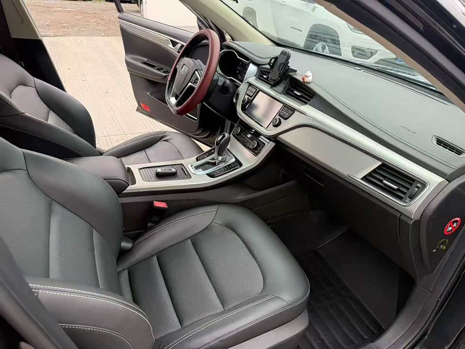 Geely Emgrand GL
