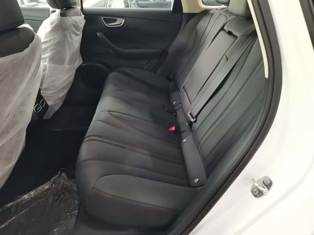 Roewe D7, 2026 17