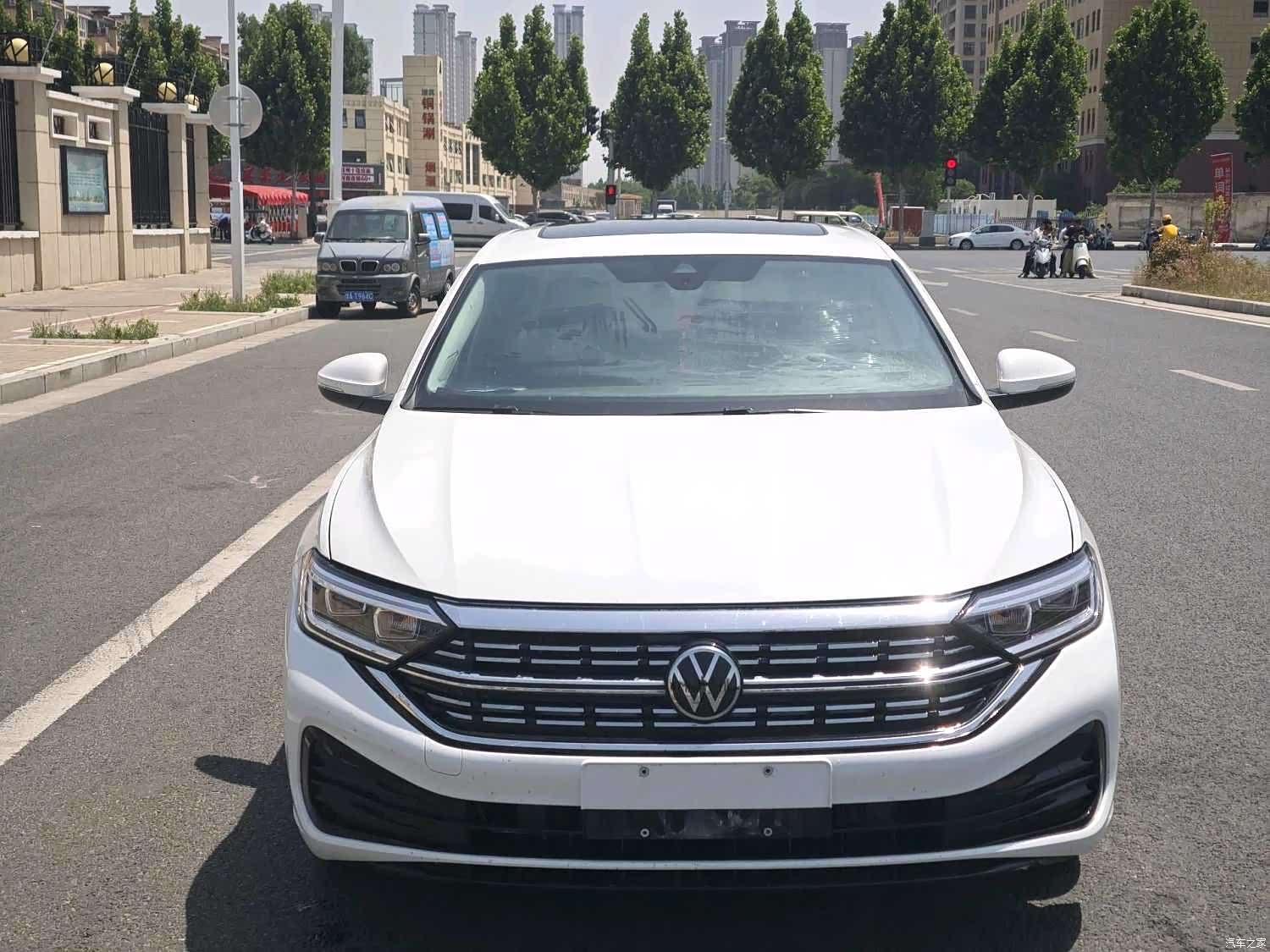 Volkswagen Sagitar, 2022 2