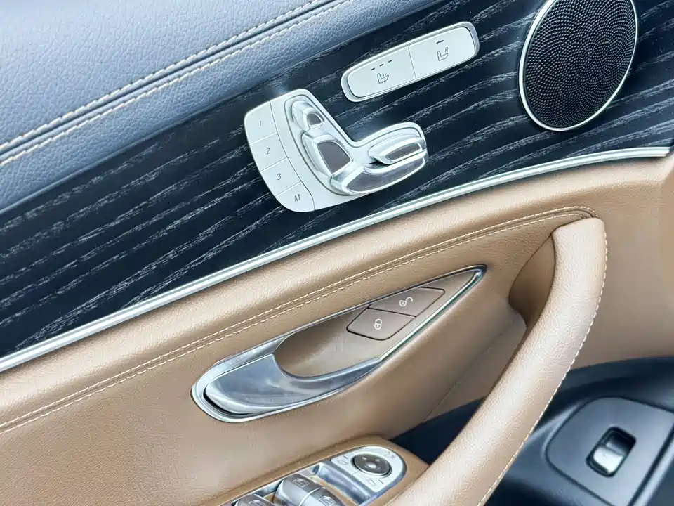 Mercedes-Benz E-class Mercedes-Benz E-class