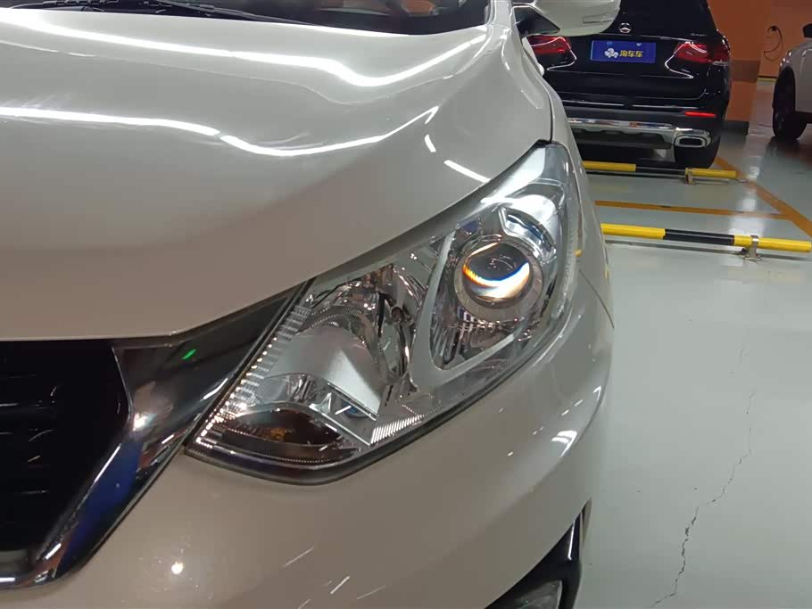 BAIC Shenbao X35 BAIC Shenbao X35