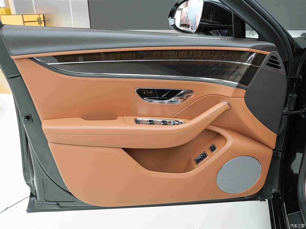Bentley Flying Spur, 2020 15