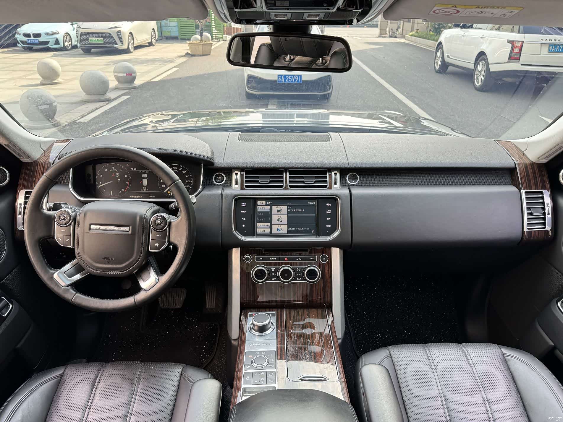 Land Rover Range Rover, 2015 10