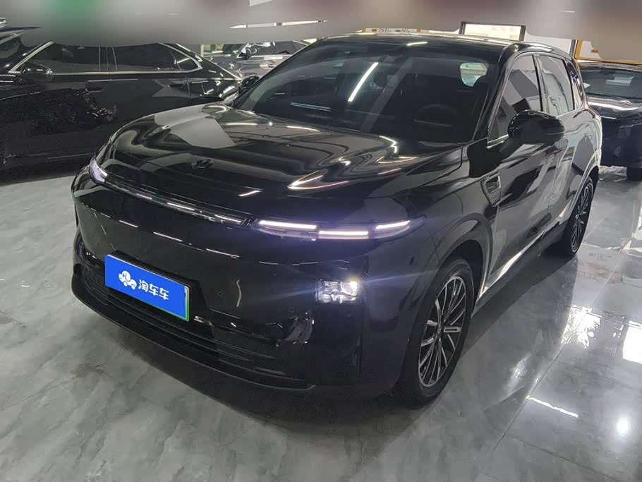 Leapmotor B10