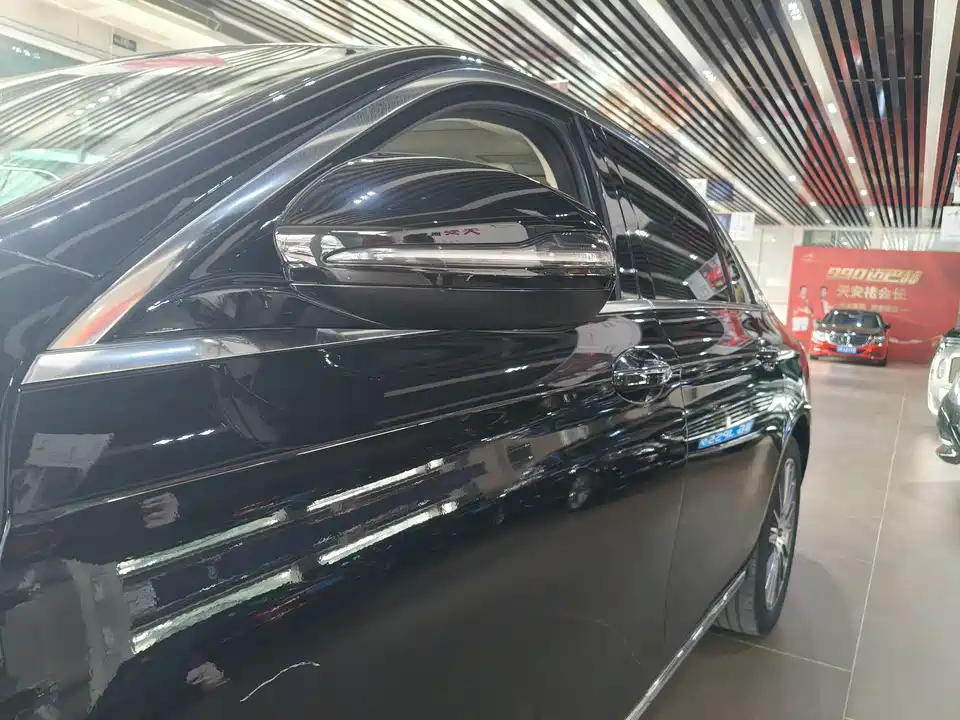 Mercedes-Benz E-class Mercedes-Benz E-class