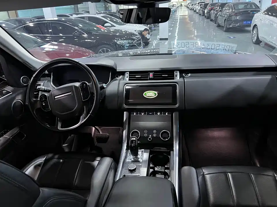 Land Rover Range Rover Sport Land Rover Range Rover Sport