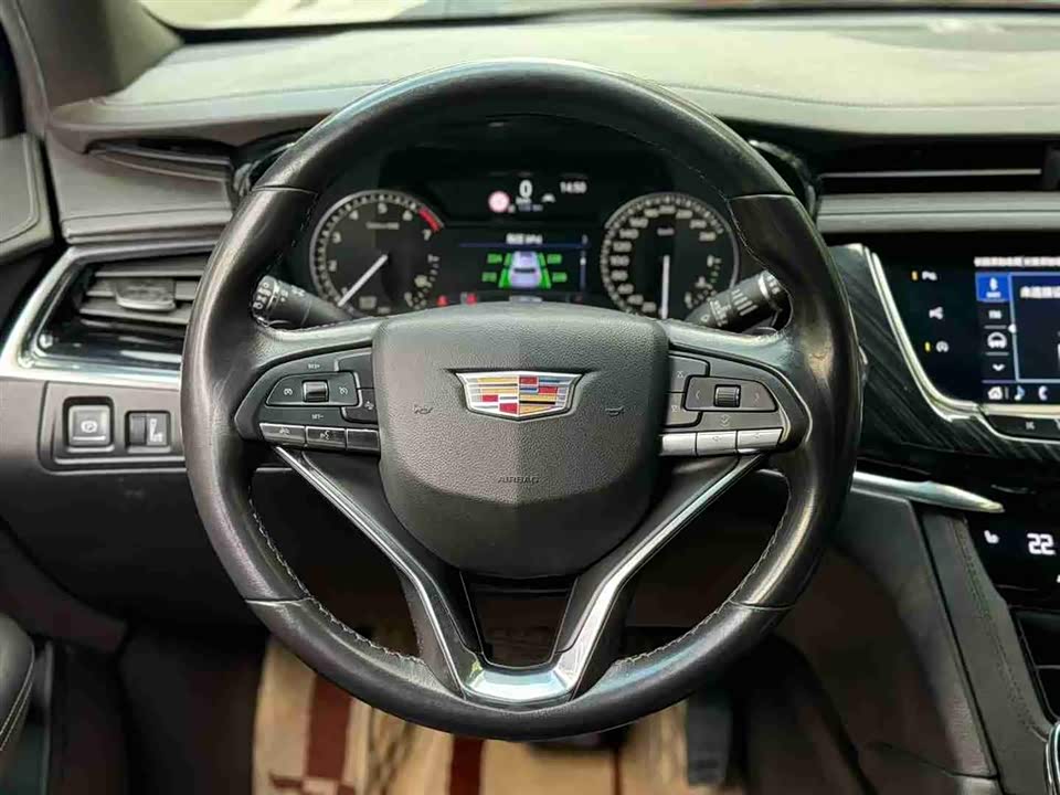Cadillac XT6