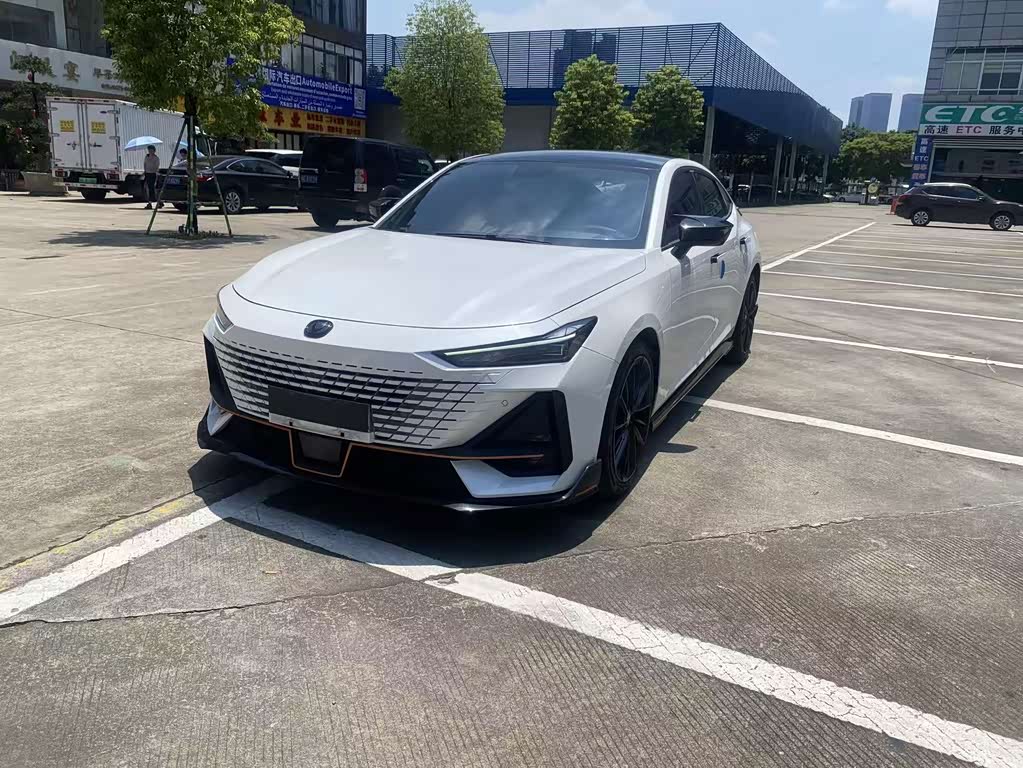 Changan UNI-V