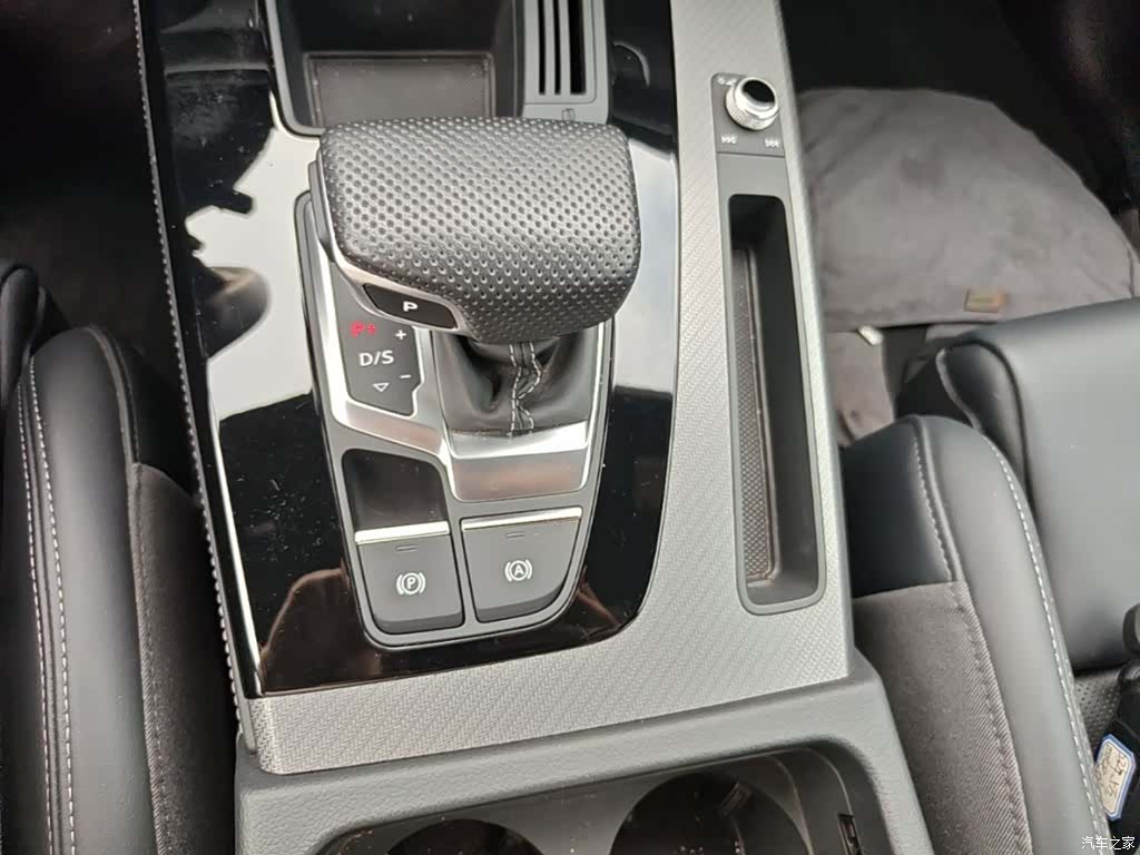 Audi Q5L, 2024 14