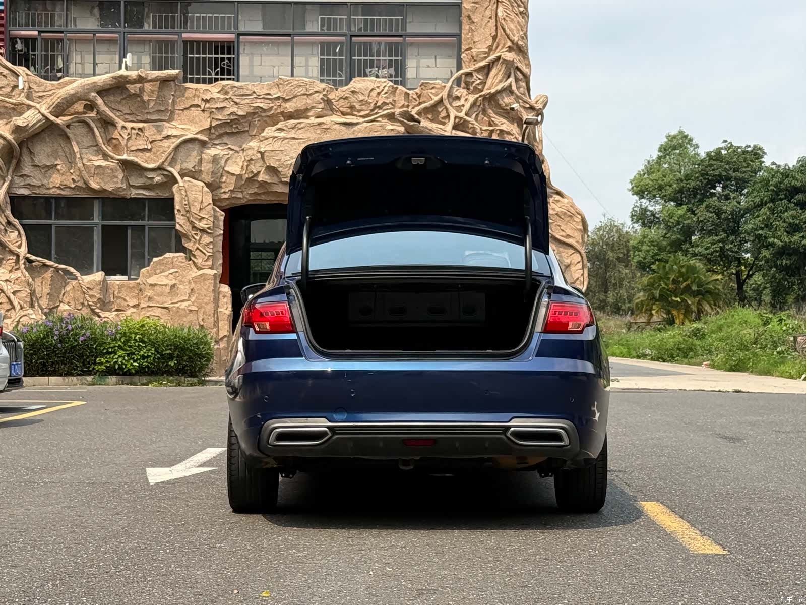 Geely Emgrand, 2018 16