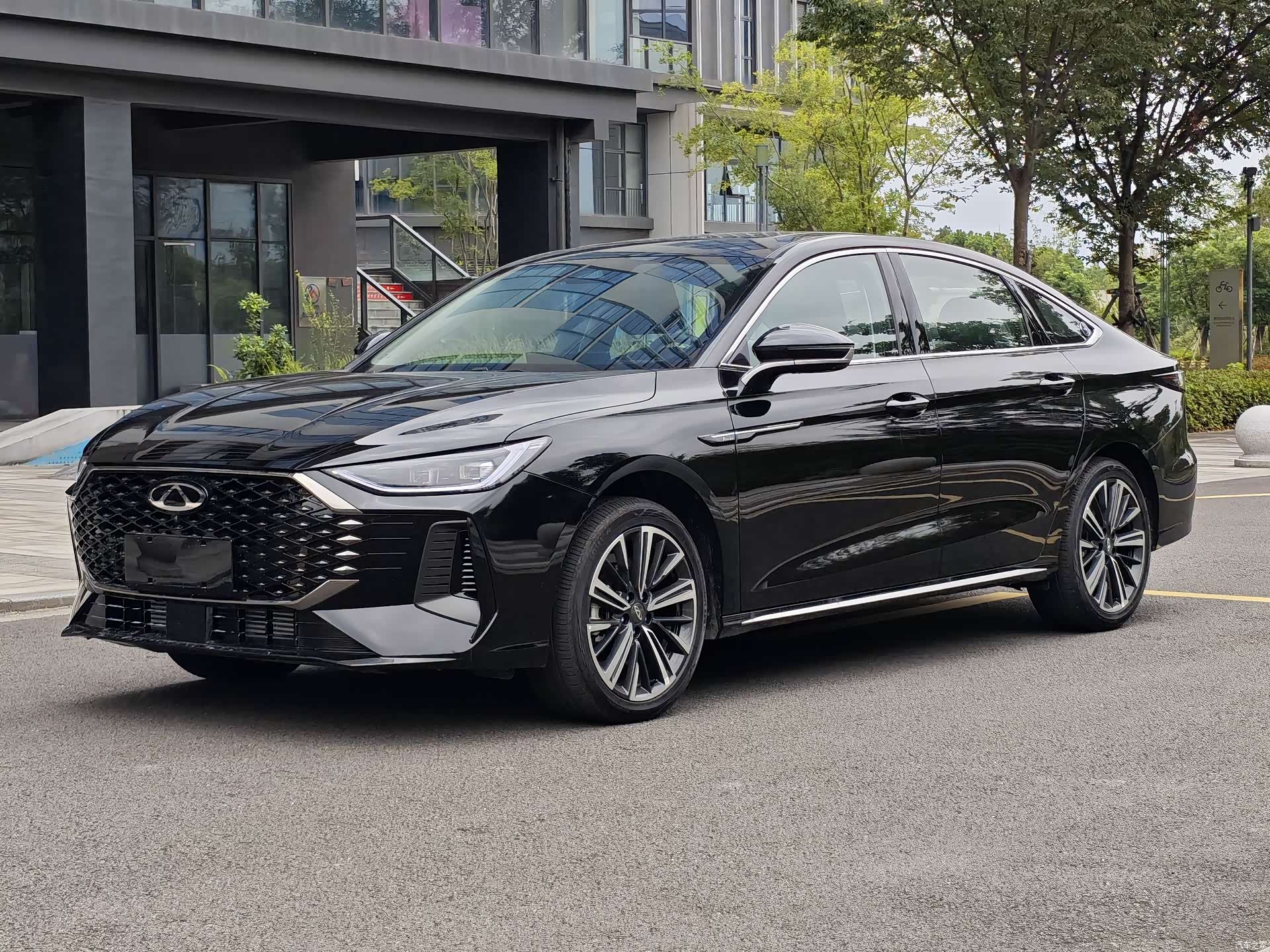 Chery Arrizo 8, 2025 2