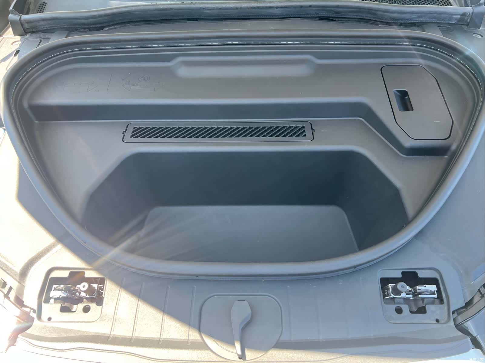 Audi e-tron, 2025 10