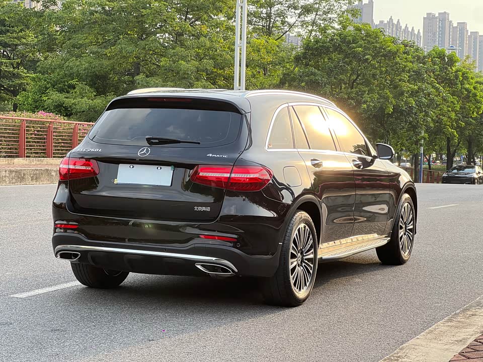 Mercedes-Benz GLC Mercedes-Benz GLC