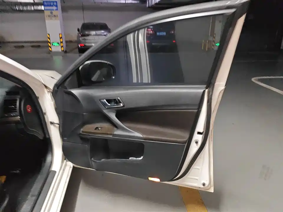 Toyota Reiz