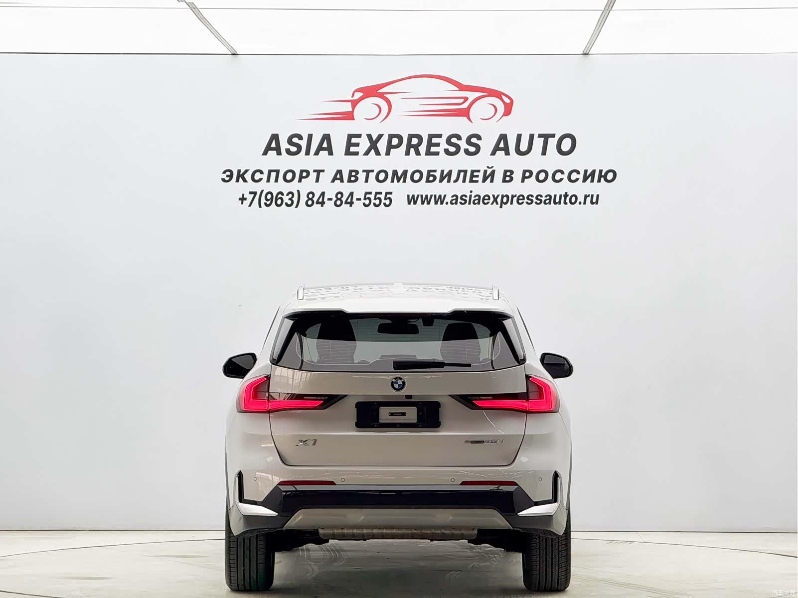 BMW X1, 2023 все фото