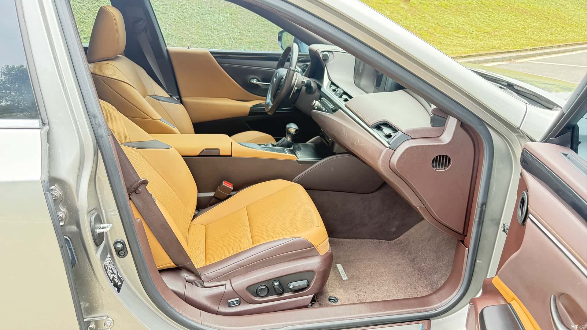 Lexus ES, 2020 19
